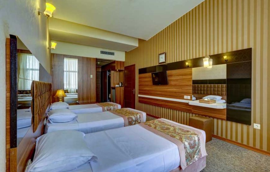 اتاق سه تخته B