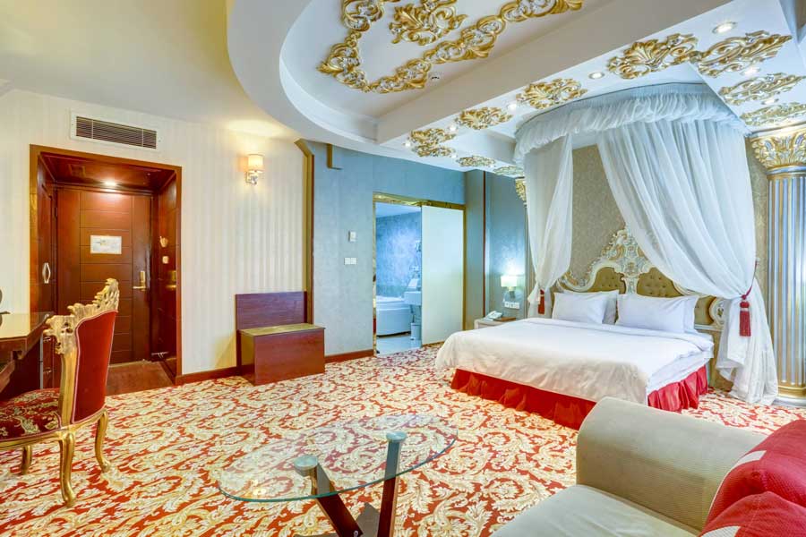 سوئیت هانی مون رویال