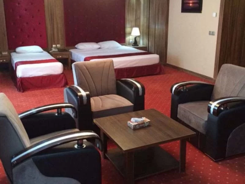 اتاق سه تخته(اقامت با صبحانه)