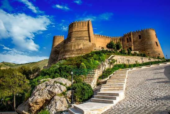 قلعه فلک‌الافلاک